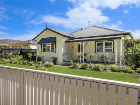 Gipps Getaway, Port Fairy